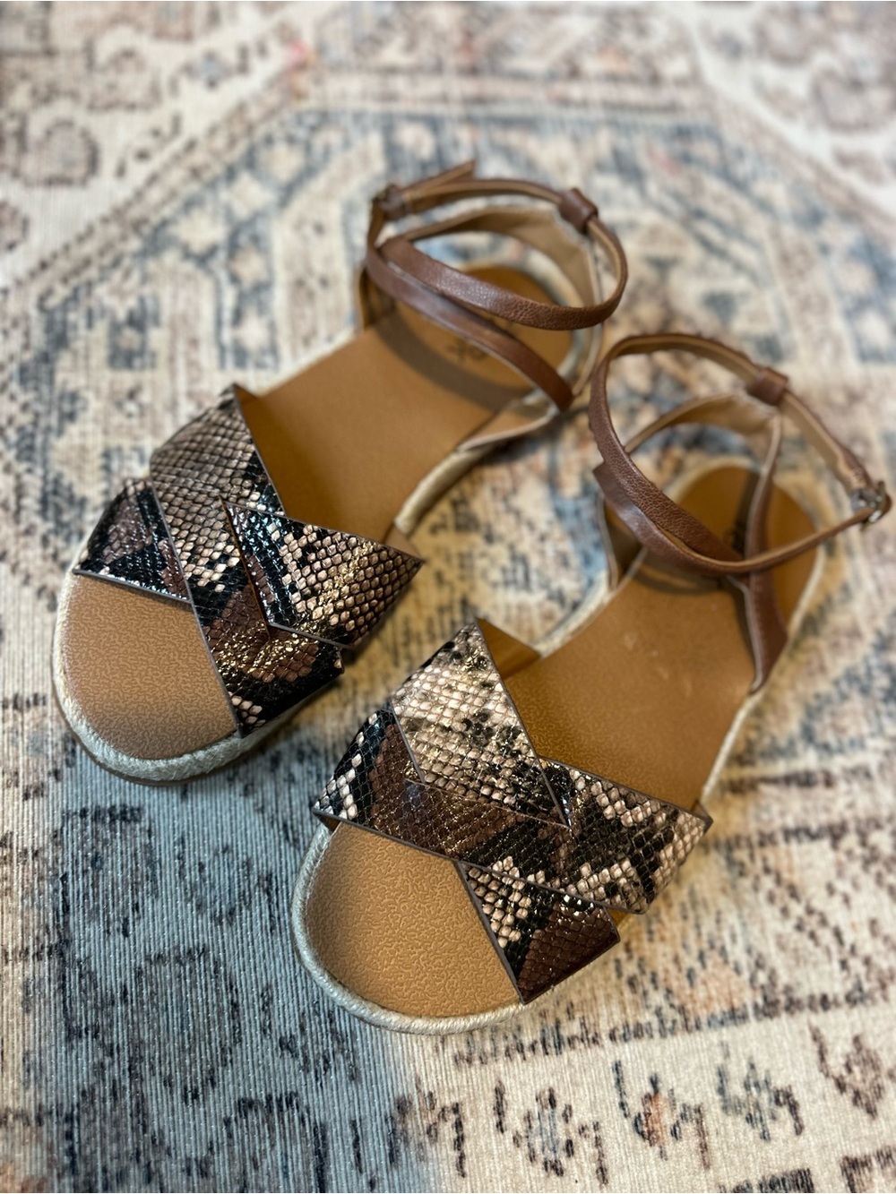 Nordstrom Rack Snake Print Cross Strap Espadrille Flat Sandals Size 6